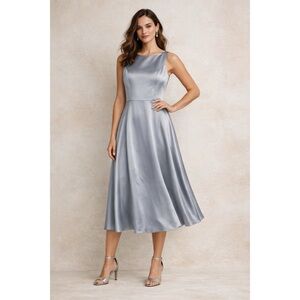 WATTERS & WATTERS Fit And Flare High Neck Silver Gown Bridesmaid Dress Sz 8